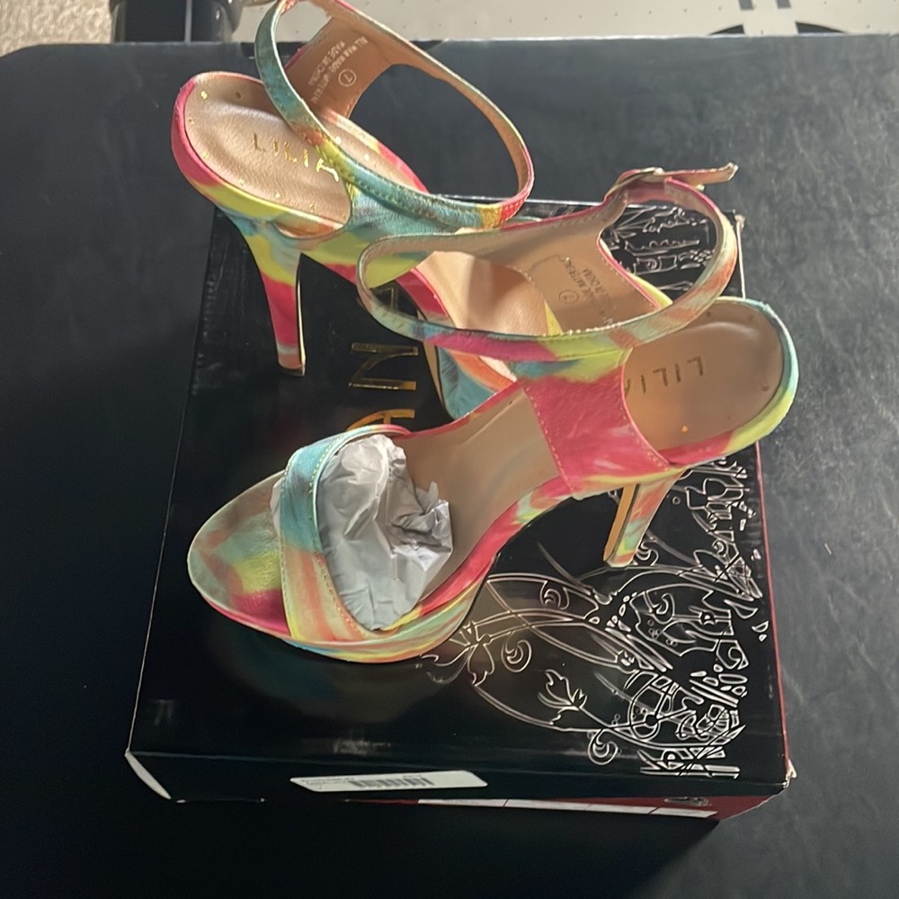 Multicolor Stilettos - Picture 2 of 4